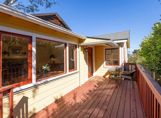 642 Cypress St in Monterey, CA - Building Photo - Building Photo
