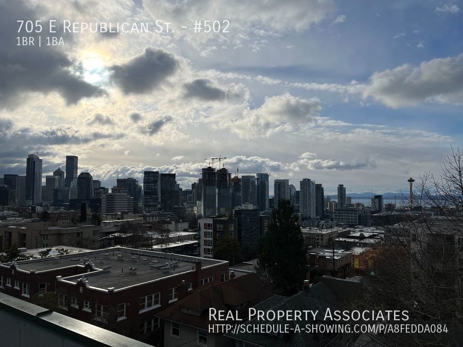 705 E Republican St-Unit -#502 in Seattle, WA - Building Photo