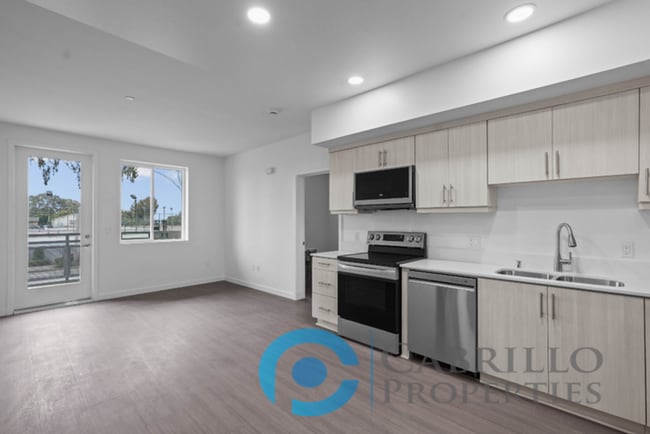 2726 El Cajon Blvd in San Diego, CA - Building Photo - Building Photo