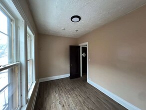 55 Cotter Ave, Unit 4 in Akron, OH - Building Photo - Building Photo