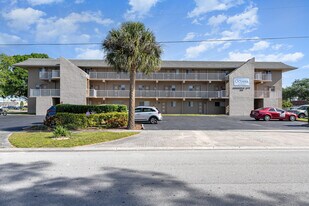 204 Seminole Ave W in Melbourne, FL - Building Photo