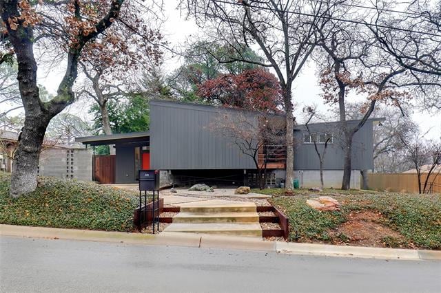property at 1403 Kendolph Dr