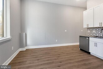 2119 N Front St in Philadelphia, PA - Building Photo - Building Photo