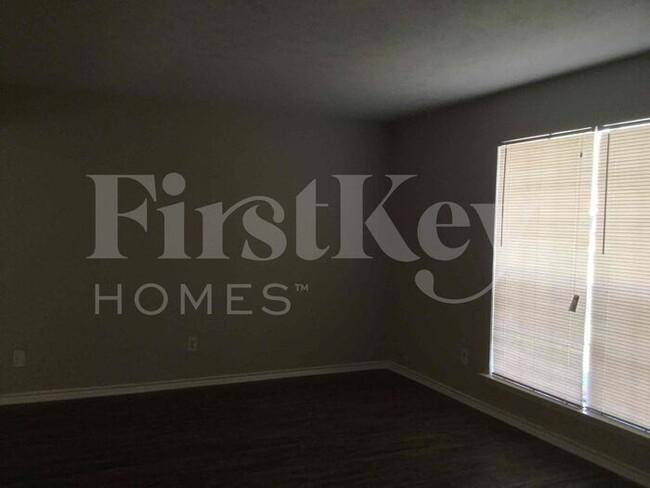 501 Curtis Pl in Grand Prairie, TX - Building Photo - Building Photo