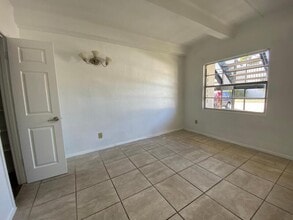 5261 Alhambra Dr in Pine Hills, FL - Building Photo - Building Photo