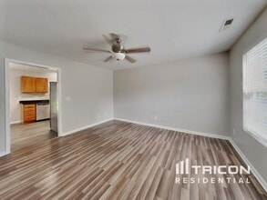 131 Drewsbury Dr in Greensboro, NC - Building Photo - Building Photo