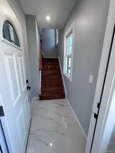 2 Leach St in Lynbrook, NY - Building Photo - Building Photo