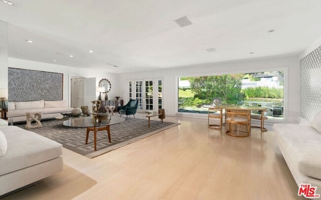 1241 Stone Canyon Rd in Los Angeles, CA - Building Photo - Building Photo
