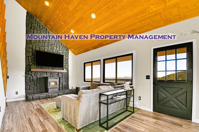 property at 1244 Hyland Dr