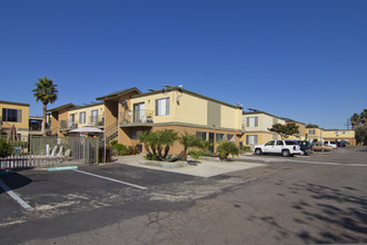 Torrey Apartments in El Cajon, CA - Building Photo - Building Photo