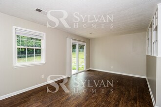 340 River Chase Dr in Jonesboro, GA - Building Photo - Building Photo