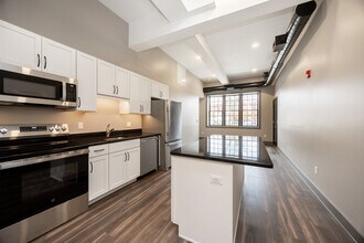 122 Penn Ave, Unit Penn Ave Lofts in Telford, PA - Foto de edificio - Building Photo