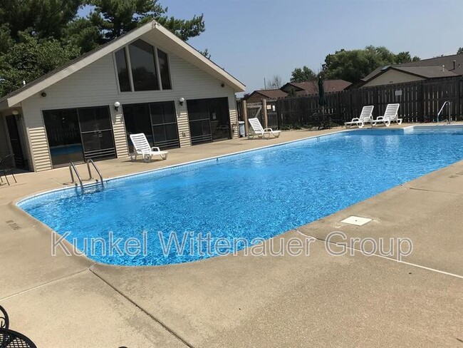 257 Eagle Ridge in O'Fallon, IL - Foto de edificio - Building Photo