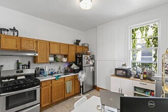 2507 N Sawyer Ave in Chicago, IL - Building Photo - Building Photo