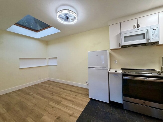 property at 826a Castro St