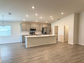 1615 Eucalyptus Wy in Davenport, FL - Building Photo - Building Photo