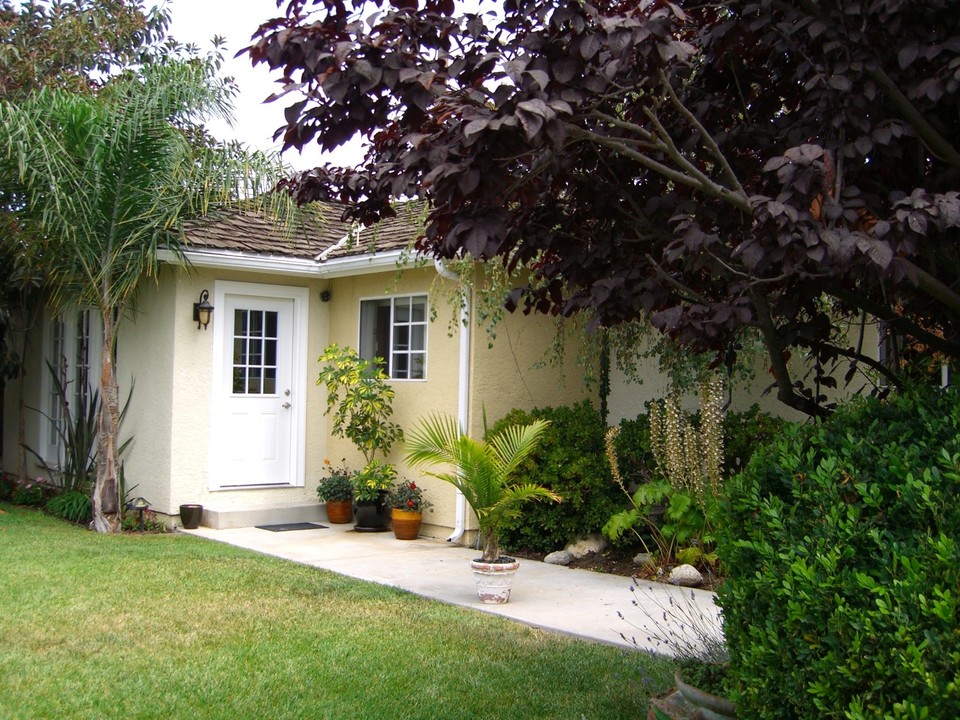 3284 Veteran Ave in Los Angeles, CA - Foto de edificio