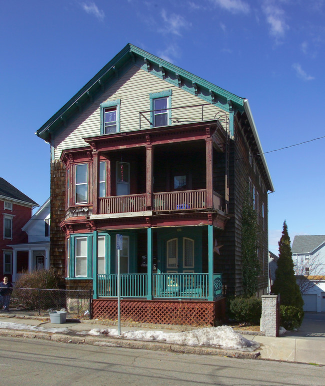 133 Ridge St in Fall River, MA - Building Photo - Building Photo