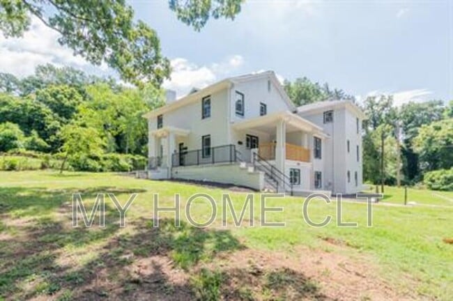 property at 506 E Marion St