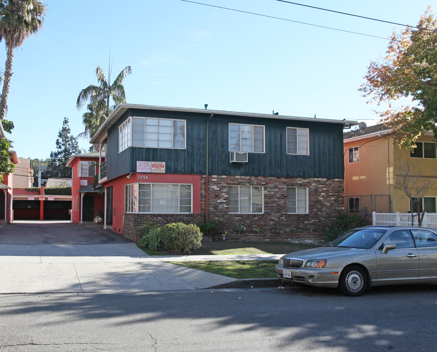 1554 N Alexandria Ave in Los Angeles, CA - Building Photo