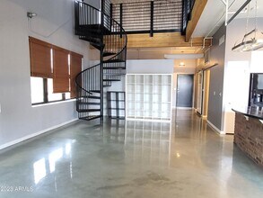 914 E Osborn Rd in Phoenix, AZ - Building Photo - Building Photo