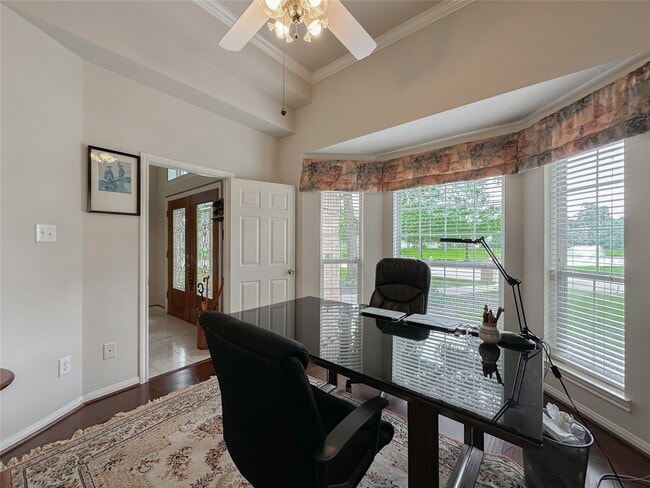 property at 9402 Brentwood Lakes Cir