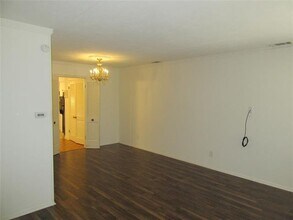 6639 Del Norte Ln in Dallas, TX - Building Photo - Building Photo