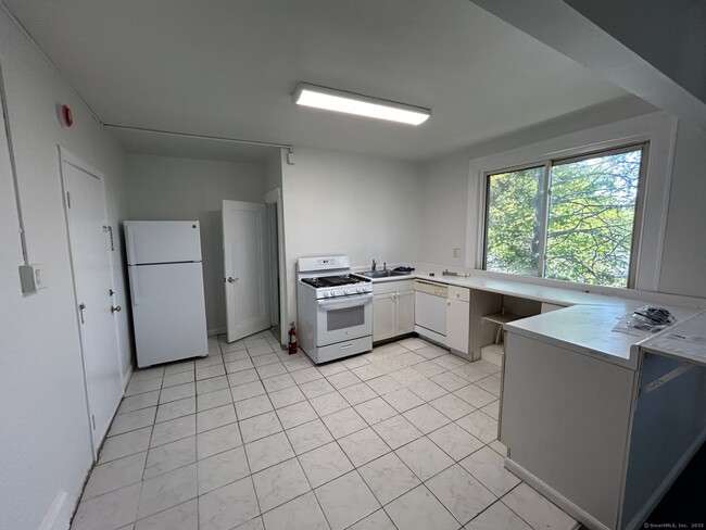 4-6 5th Ave in Danbury, CT - Building Photo - Building Photo