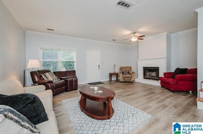 218 Carl Nichols Dr in Pelham, AL - Building Photo - Building Photo