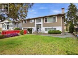 1106 Duthie Ave in Burnaby, BC - Building Photo