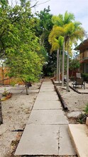 2624 NE 30th Pl in Fort Lauderdale, FL - Building Photo - Building Photo