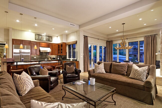 501 Rio Grande Pl in Aspen, CO - Building Photo - Building Photo