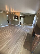 4706 O'Bannon Dr in Las Vegas, NV - Foto de edificio - Building Photo