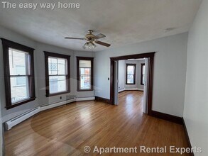 31 Illinois Ave in Somerville, MA - Building Photo - Building Photo