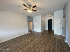 1602 E 9th St in Lynn Haven, FL - Building Photo - Building Photo