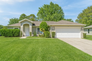 61 Raleigh Dr in Palm Coast, FL - Building Photo