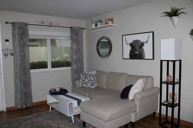 4099 Huerfano Ave, Unit 121 in San Diego, CA - Building Photo - Building Photo