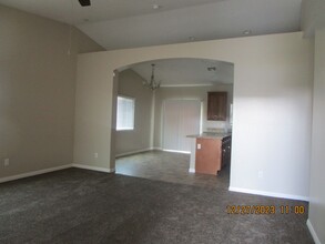 602 Darling Point Dr in Bakersfield, CA - Building Photo - Building Photo