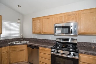 3207 W Verde Way in North Las Vegas, NV - Building Photo - Building Photo