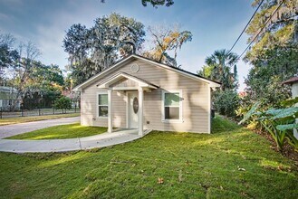 2210 Shepard St in Jacksonville, FL - Building Photo - Building Photo