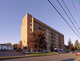 La Pierre East Apartments