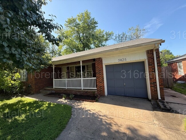 property at 5825 E Oakwood Dr