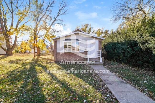 1114 E Corrington Ave in Peoria, IL - Building Photo - Building Photo