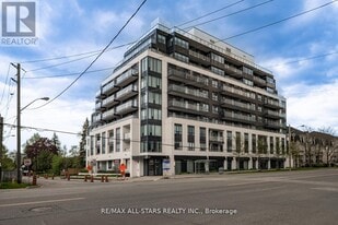 741 Sheppard Ave W in Toronto, ON - Building Photo