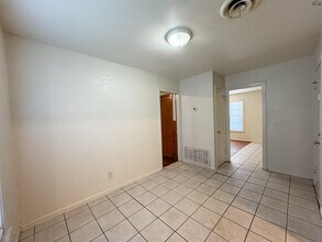 1612 Hursh Ave in Wichita Falls, TX - Building Photo - Building Photo
