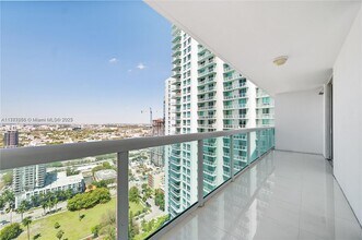1800 N Bayshore Dr, Unit 3506 in Miami, FL - Building Photo - Building Photo