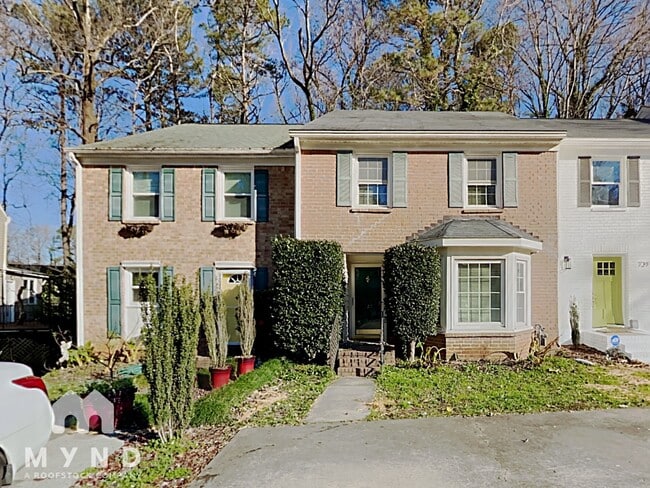 property at 727 Twin Brooks Ct
