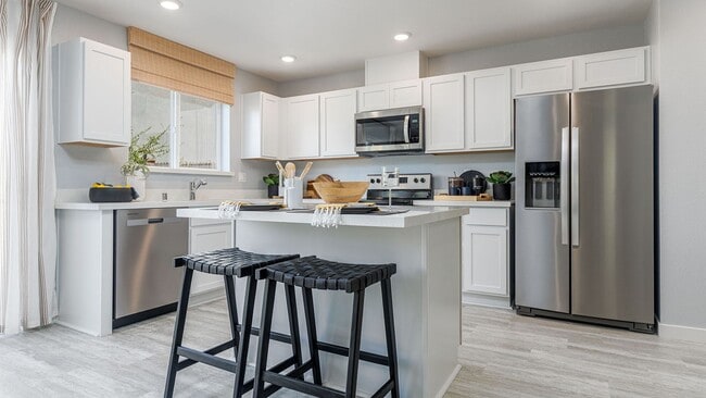 8152 Whippersnapper Wy in Roseville, CA - Building Photo - Building Photo