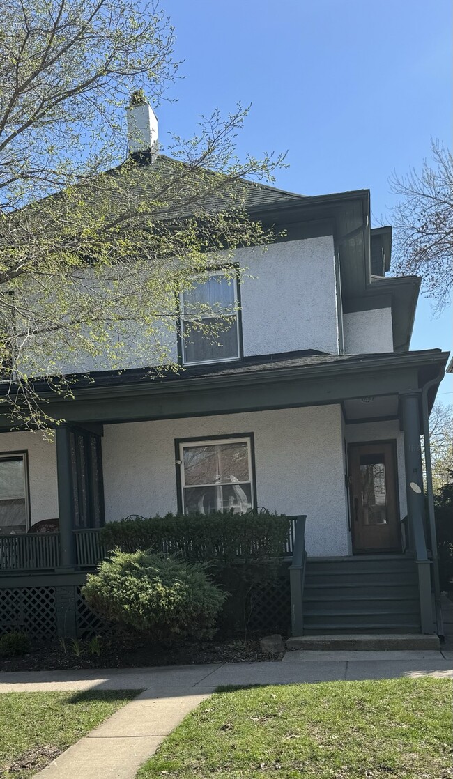 property at 1112 Foster St