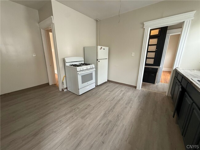 367 Furman St in Syracuse, NY - Building Photo - Building Photo